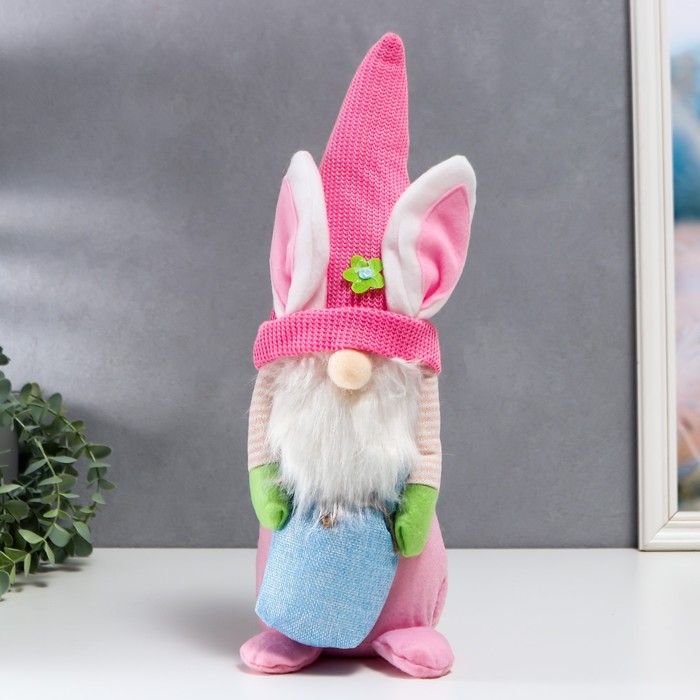 Кукла интерьерная "Гном в шапке с зайчьими ушами, с мешком" розовый 40х14 см - фото 1907392783