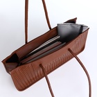 Сумка женская на молнии, цвет коричневый - фото 27335214