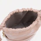 Сумка жен 25*14*12, отд на шнурке, бусы, бежевый - фото 804761955