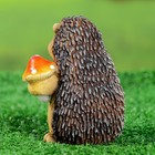 Садовая фигура из полистоуна «Ежик с мухомором», 11×9×8.5 см - Фото 2