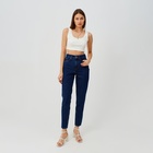 Джинсы женские мом MINAKU: Jeans Collection, размер 52, синие - Фото 9