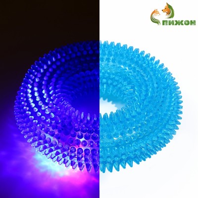 Игрушка светящаяся для собак "Жевательное кольцо", TPR, 12 см, голубая