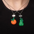 Кулоны неразлучники «Выбражулька» апельсин и груша, 45 см, цвет оранжево-зелёный в серебре - фото 24368209