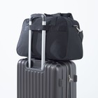 Сумка дорожная на молнии, 2 наружных кармана, держатель для чемодана, длинный ремень, цвет чёрный - фото 6568369