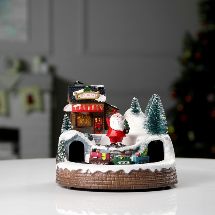 Светодиодная фигура «Поезд и Дед Мороз» 20 × 20 × 16 см, полистоун, батарейки ААх3 (не в комплекте), USB, свечение тёплое белое - фото 1926389090