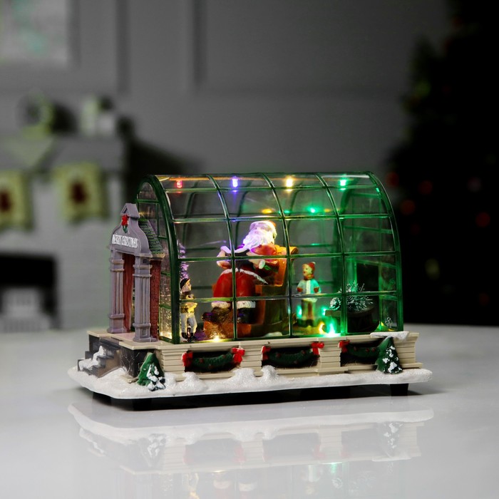 Светодиодная фигура «Дед Мороз в кресле» 23 × 15 × 14 см, полистоун, батарейки ААх3 (не в комплекте), USB, свечение мульти