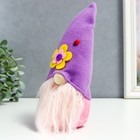 Кукла интерьерная "Гном в колпаке с цветком и божьей коровкой" 25х8х6 см - фото 21533572