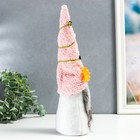 Кукла интерьерная "Гном в колпаке с ромашкой и розами" 36х7х6 см см - фото 21533579