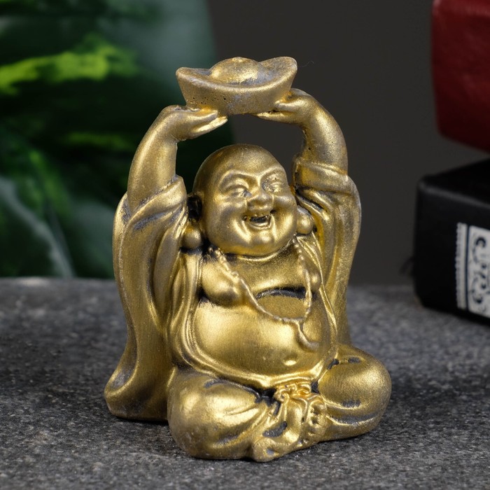 Фигурка гипс «Хотей со слитком», состаренное золото, 7×5×4 см - Фото 1