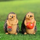 Садовая фигура "Ежики с яблоком и корзинкой" набор, 12см - Фото 2
