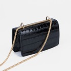 Сумка-мессенджер на застёжке, цвет чёрный - фото 45698541