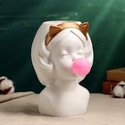 Декоративное кашпо для цветов «Девочка со жвачкой», 1.7 л, 23×22×16 см, полистоун, белое - Фото 1