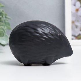 Сувенир керамика "Чёрный маленький ёжик" матовый 5,8х5,2х8,6 см