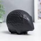 Фигурка керамика «Чёрный маленький ёжик», матовый, 5.8×5.2×8.6 см - фото 40281402