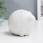 Сувенир керамика "Белый маленький ёжик" матовый 6х5,2х8,8 см - фото 45258425