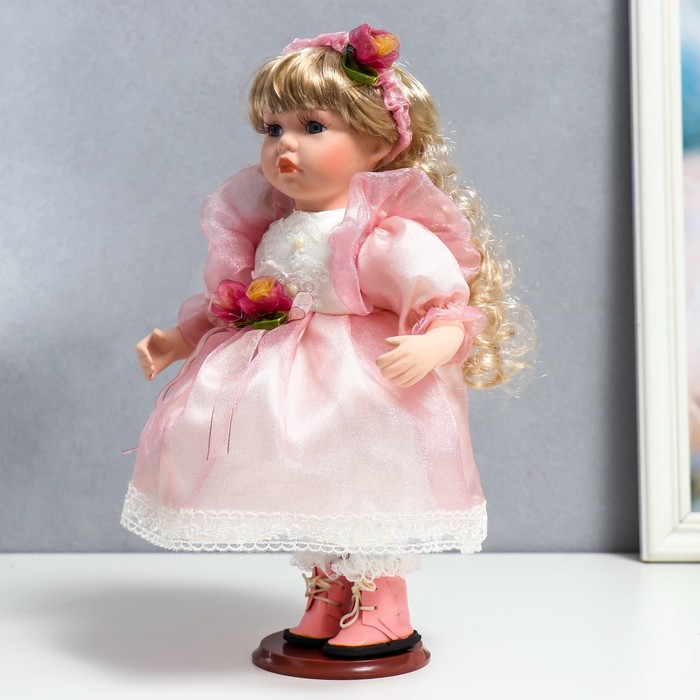 Кукла коллекционная керамика "Флора в бело-розовом платье и лентой на голове" 30 см - фото 1897156179