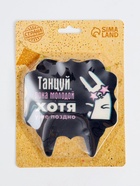 Свеча для торта «Танцуй», заяц, 8 см, черная - Фото 3