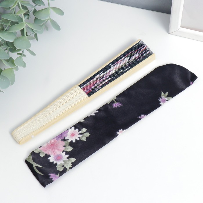 Веер бамбук, текстиль h=21 см "Цветы" с чехлом, чёрный - фото 1907423136