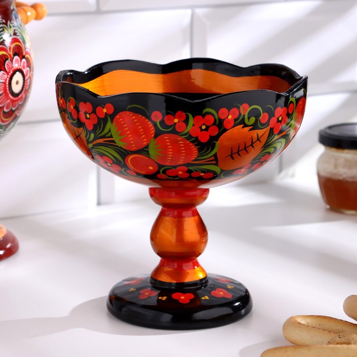 Конфетница на ножке «Земляничка», резная, дерево, хохлома - Фото 1