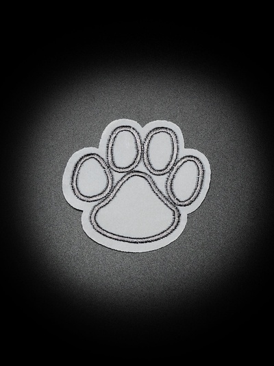 Светоотражающая термонаклейка «Лапка», 6 × 5,5 см, цвет серый, цена за 1 штуку