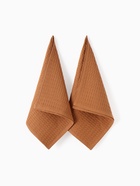 коричневый