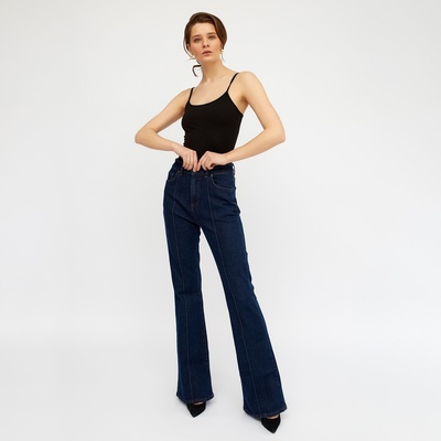 Джинсы женские клёш со стрелкой MINAKU: Jeans Collection, размер 46, тёмно-синие