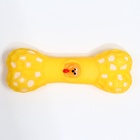 Игрушка для собак «Кость с портретом», 15 см, пищащая, жёлтая - Фото 4