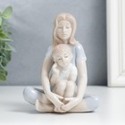 Сувенир керамика "Мама с сыном" 12х9х7,5 см - фото 2985791