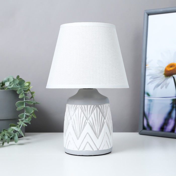 Лампа настольная RISALUX 16528/1GR, E14, 40 Вт, бело-серая, 17.5×17.5×27.5 см