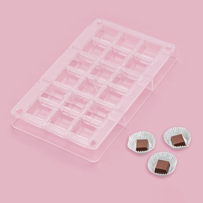 Форма для конфет и шоколада «Кубики», 20×12×2.5 см, 18 ячеек 2.5×1 см, прозрачная