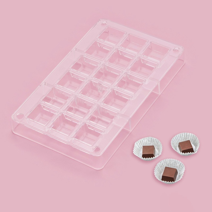 Форма для конфет и шоколада «Кубики», 20×12×2.5 см, 18 ячеек 2.5×1 см, прозрачная - Фото 1