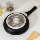 Сковорода Доляна Basic, d=20 см, пластиковая ручка, антипригарное покрытие, индукция, чёрная - Фото 3