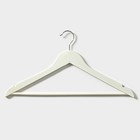 Плечики - вешалки для одежды Доляна, 44.5×23 см, 3 шт., с перекладиной, сорт B, дерево клён, белые - Фото 4