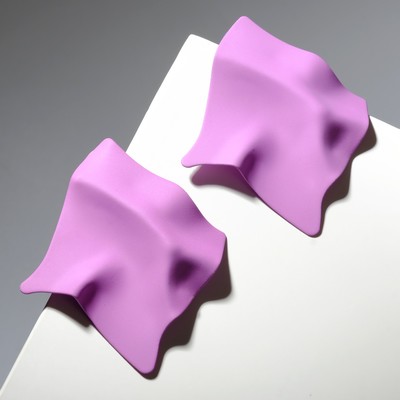 Серьги металл «Яркость» ромб, цвет сиреневый