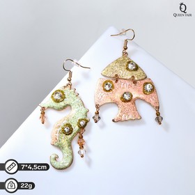 

Серьги ассорти "Морские жители" морской конёк и рыбка, цвет розово-зелёный в золоте