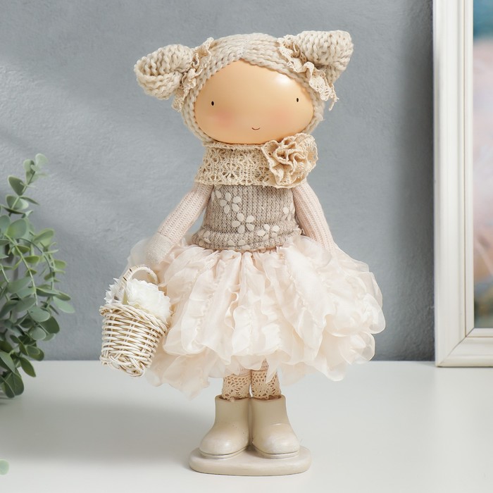 Кукла интерьерная "Малышка Зося в бежевом наряде, с корзиной цветов" 31x14x16 см - Фото 1