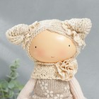 Кукла интерьерная "Малышка Зося в бежевом наряде, с корзиной цветов" 31x14x16 см - Фото 5