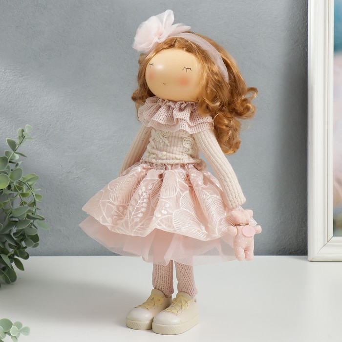 Кукла интерьерная "Малышка Ася в розовом, с медведем" 36х13х15,5 см - фото 1885369025