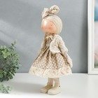Кукла интерьерная "Малышка в бежевом платье в горох, с цветочком" 39х12,5х17 см - Фото 4