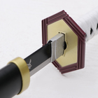 Макет оружия «Сувенирная катана на подставке. Гиу», 104 см, клинок 68 см, чёрная с белым - Фото 5