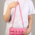 Цепочка для сумки, пластиковая, с карабинами, 23 × 17 мм, 68 см, цвет розовый/золотой - фото 8619076