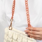 Цепочка для сумки, пластиковая, с карабинами, 23 × 17 мм, 68 см, цвет розовый кварц/золотой - фото 6597970
