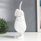 Сувенир полистоун "Белый кроль обнимает сердечко" 31х11х12 см - фото 2096203