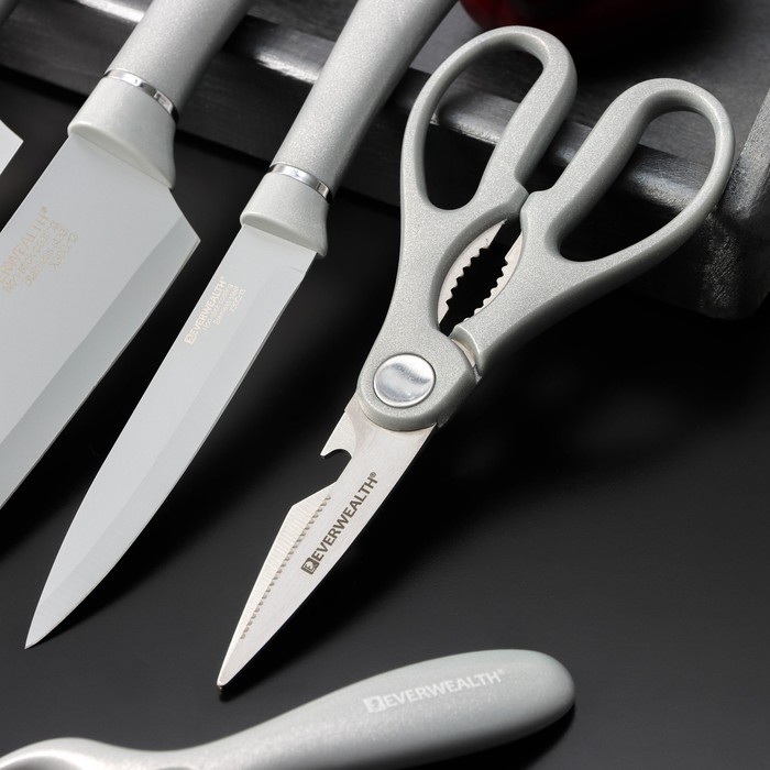 Набор кухонных принадлежностей Blades, 5 предметов: 3 ножа, овощечистка, ножницы в комплекте, цвет белый - фото 1926418716