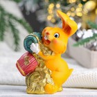 Копилка "Заяц держит бочки" рыжий, 9х7х12см  (артикул 7882296)  большой выбор товаров оптом и в розницу по низким ценам с доставкой