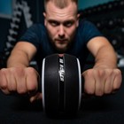 Ролик для пресса ONLYTOP, 28х16х16 см, с ковриком, цвет чёрный - Фото 2