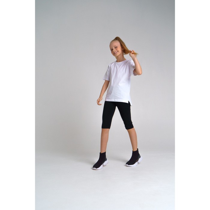 

Комплект для девочки: футболка и шорты, рост 164 см