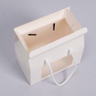 Коробка-пакет, с окном и ручками, белая, 15 х 11 х 9 см - Фото 3