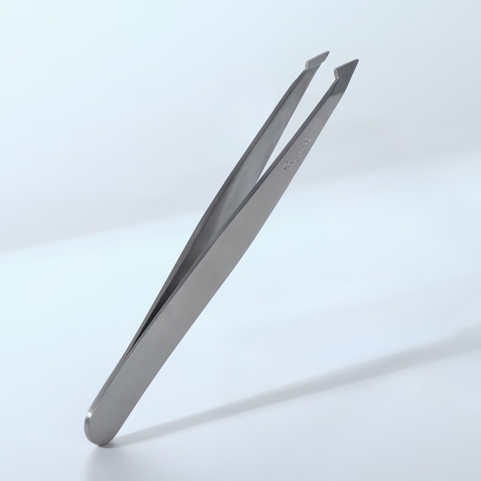 Пинцет скошенный Solinberg, 9.5 см, на блистере, цвет серебристый, 22DK - Фото 1