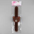 Игольница на браслете «Мишка», 23×6.5 см, тёмно-коричневая - Фото 5